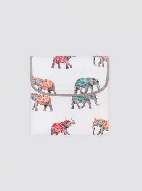 Natural Elephant Changing Table with Pockets